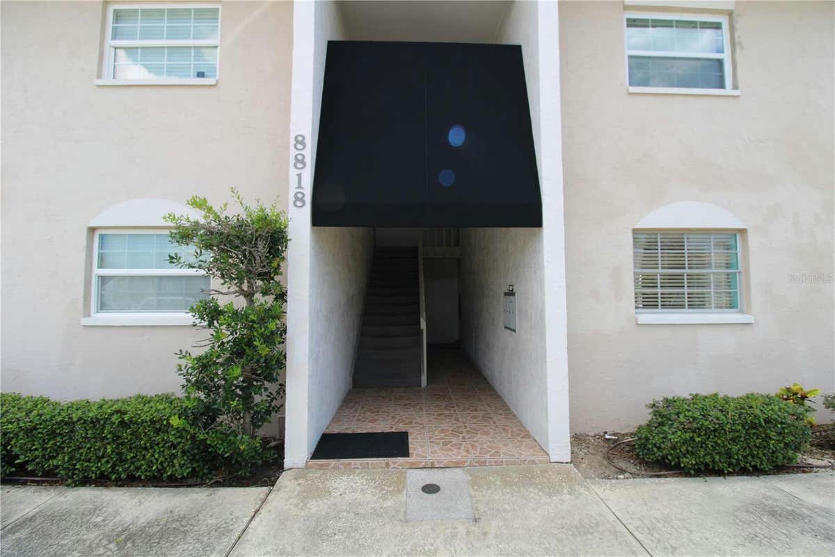 8818 BAY POINTE DR # 108, TAMPA, FL 33615, photo 1 of 41