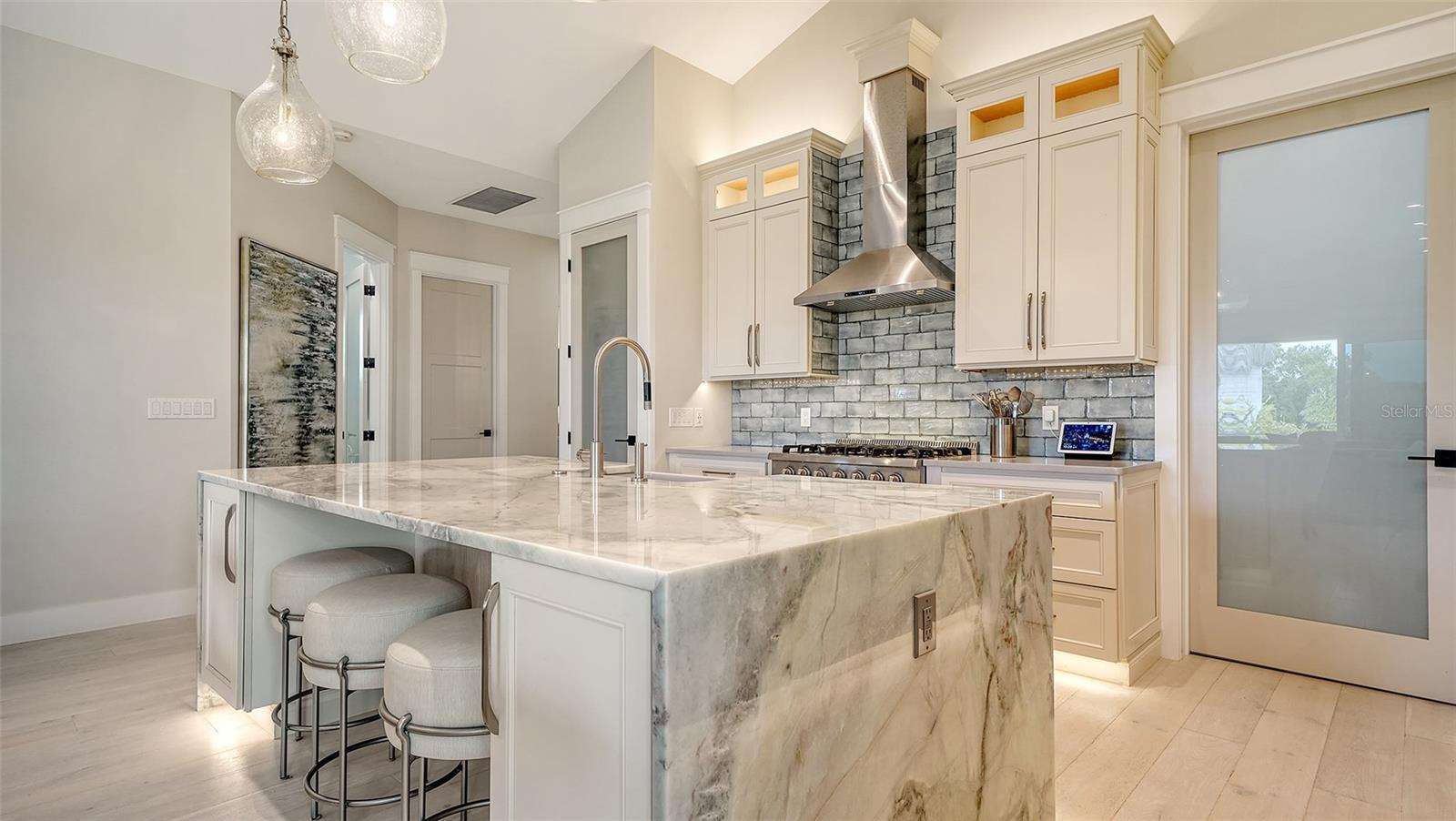 Sarasota, Florida, 34231, United States, ,4 BathroomsBathrooms,Residential,Active,1748824