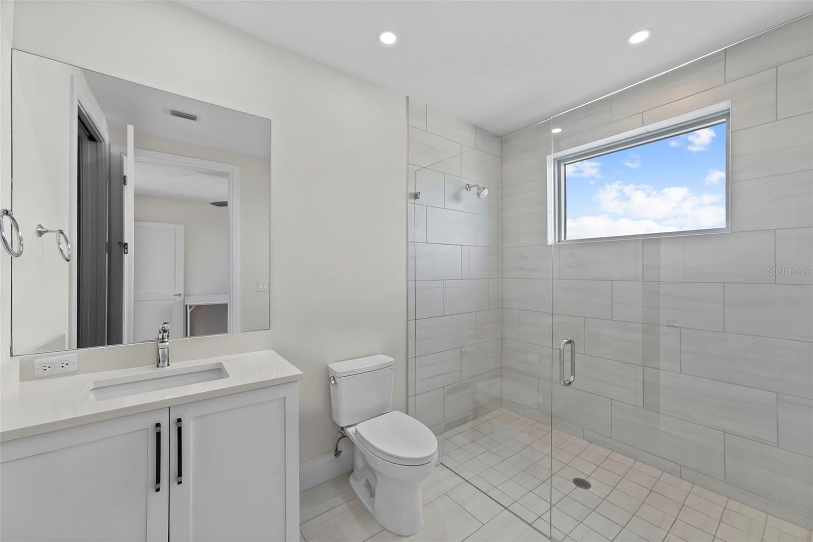 Tampa, Florida, 33629, United States, 4 Bedrooms Bedrooms, ,4 BathroomsBathrooms,Residential,Active,2010535