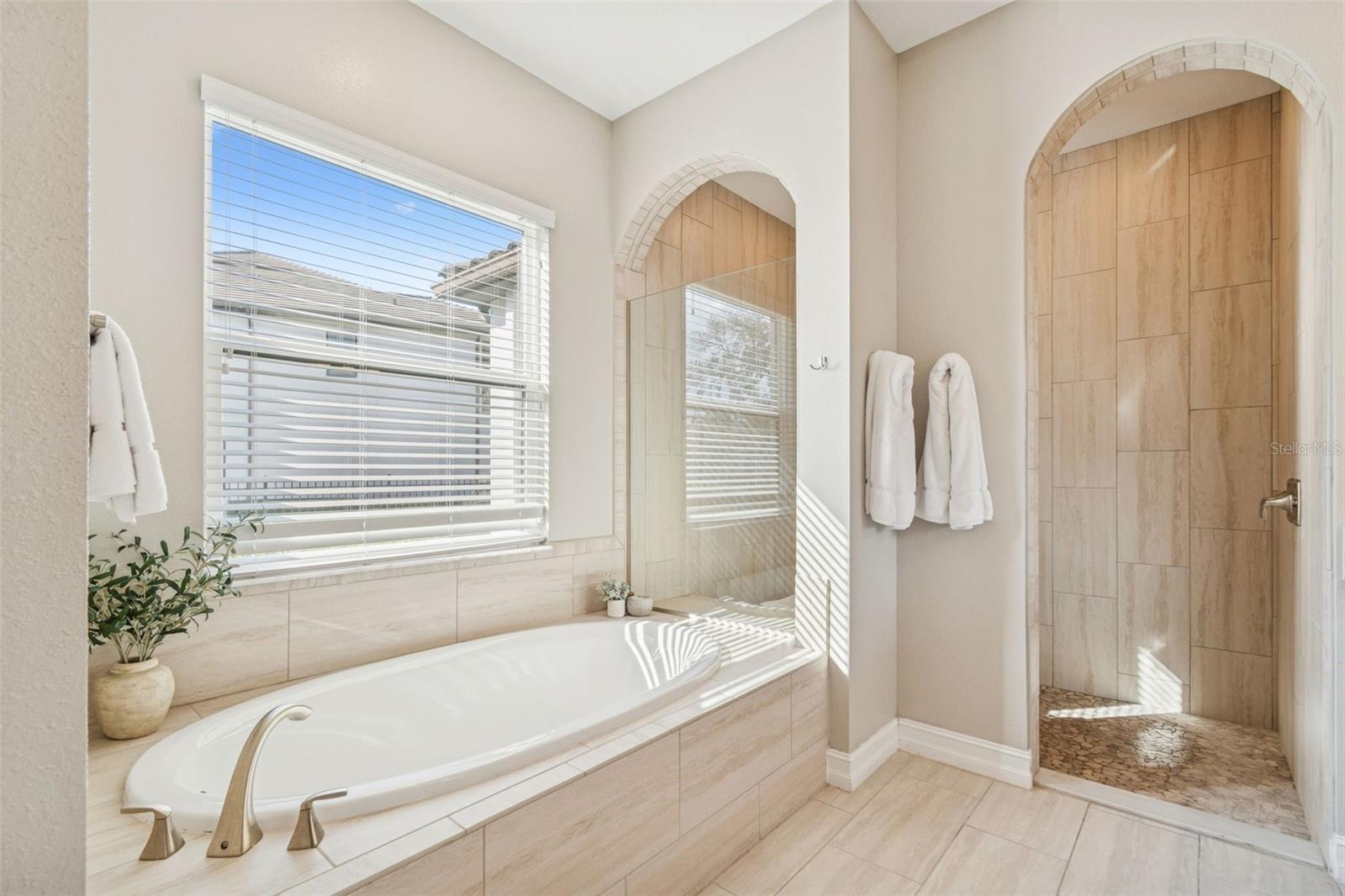 Lutz, Florida, 33559, United States, 4 Bedrooms Bedrooms, ,3 BathroomsBathrooms,Residential,Active,2009815