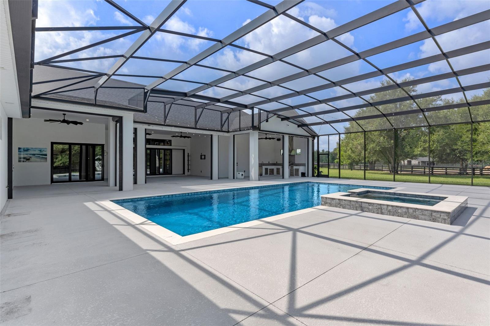 Eustis, Florida, 32736, United States, 4 Bedrooms Bedrooms, ,5 BathroomsBathrooms,Residential,Active,1929677