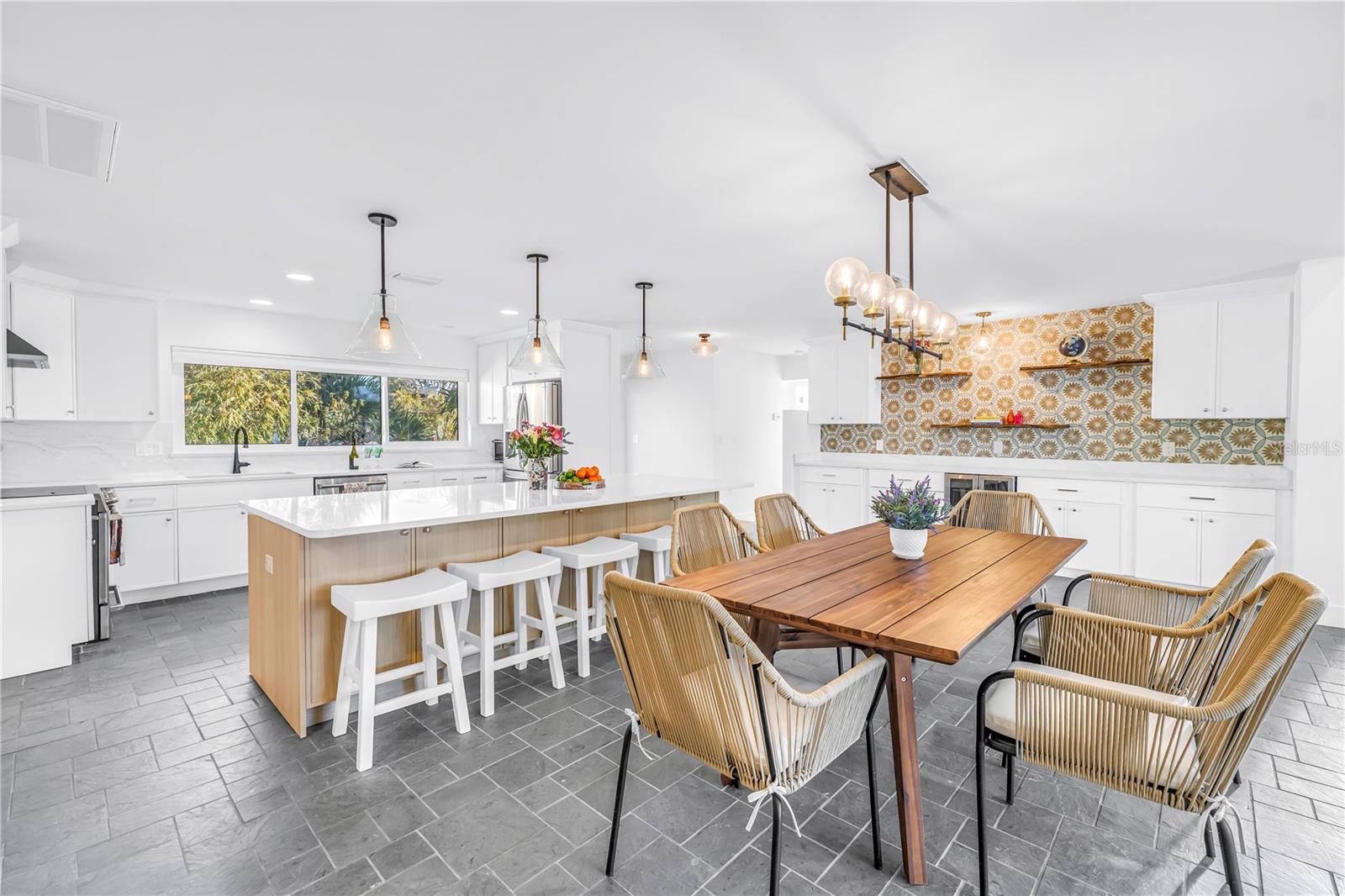 St Pete Beach, Florida, 33706, United States, 3 Bedrooms Bedrooms, ,3 BathroomsBathrooms,Residential,Active,2015468