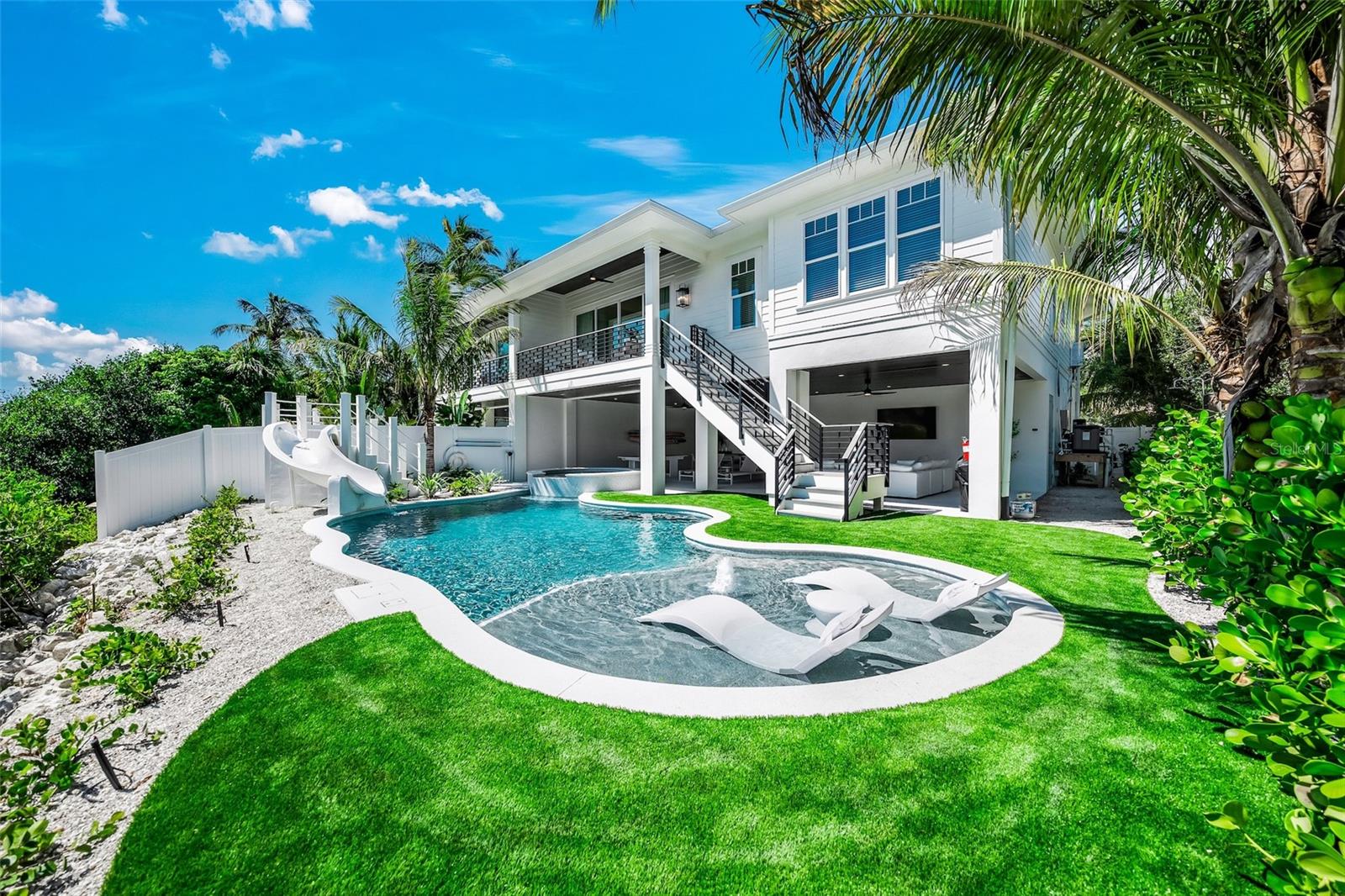 Sarasota, Florida, 34242, United States, 4 Bedrooms Bedrooms, ,5 BathroomsBathrooms,Residential,Active,1922294
