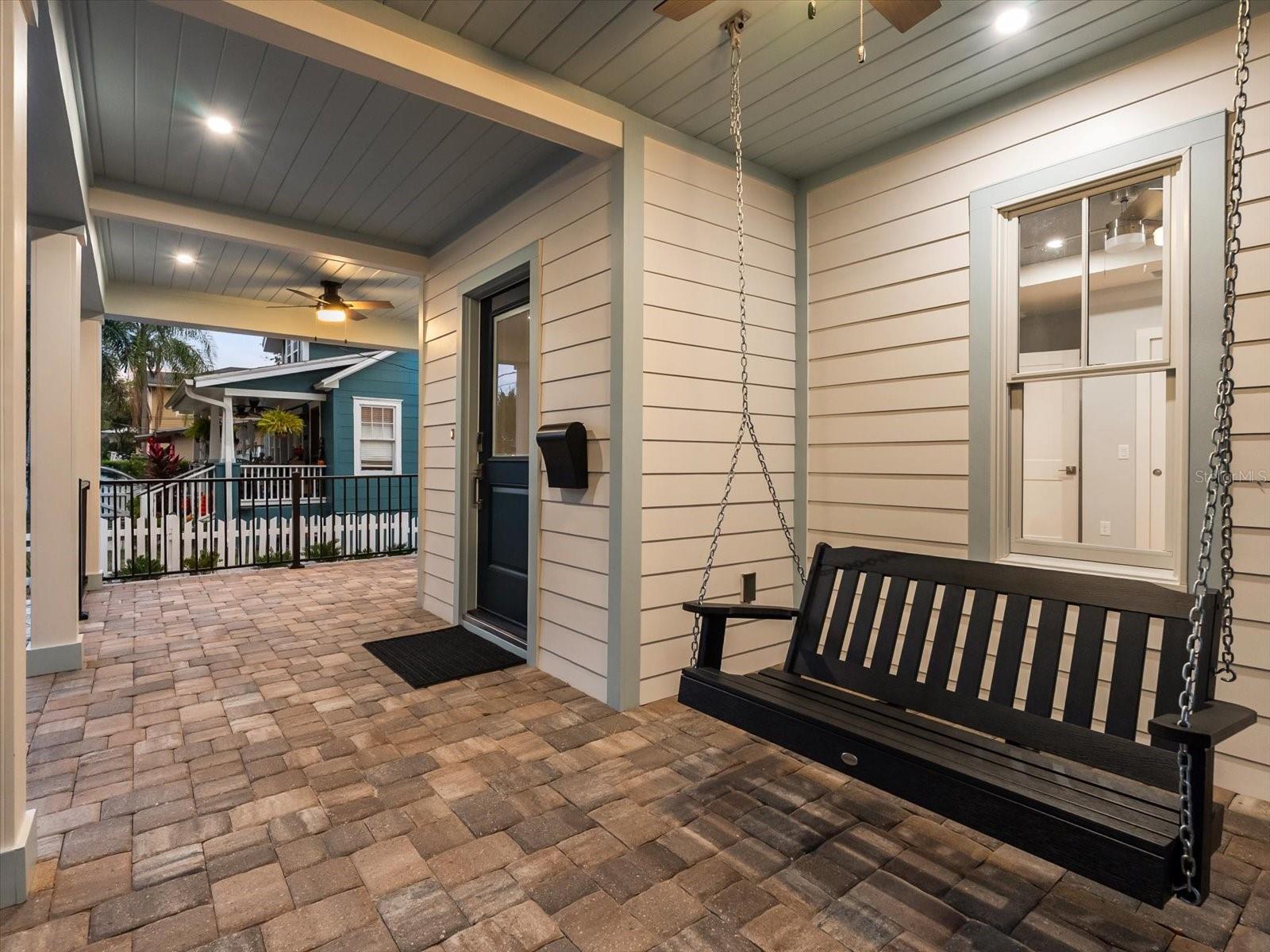 Orlando, Florida, 32801, United States, 4 Bedrooms Bedrooms, ,3 BathroomsBathrooms,Residential,Active,1972164