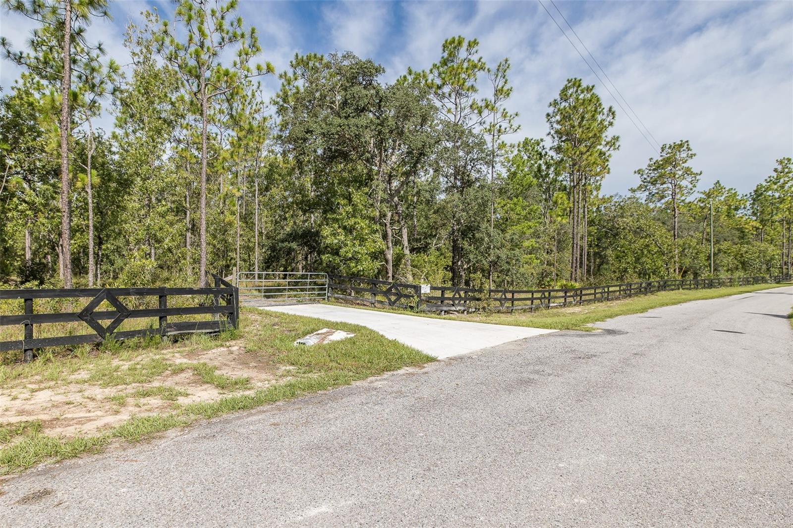 Brooksville, Florida, 34614, United States, 3 Bedrooms Bedrooms, ,2 BathroomsBathrooms,Residential,Active,1914602