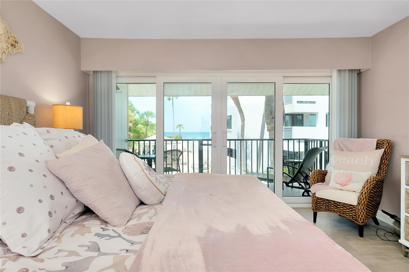 Sarasota, Florida, 34242, United States, 3 Bedrooms Bedrooms, ,2 BathroomsBathrooms,Residential,Active,1987232