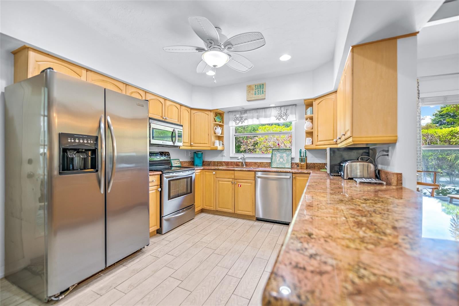 Sarasota, Florida, 34236, United States, 3 Bedrooms Bedrooms, ,2 BathroomsBathrooms,Residential,Active,2006854