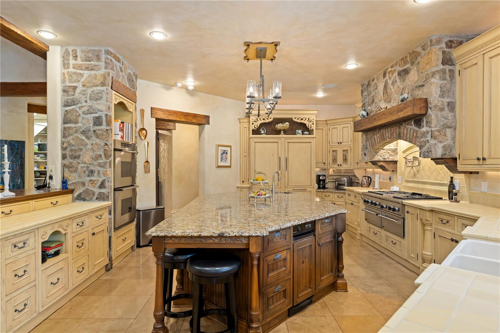 Longwood, Florida, 32779, United States, 10 Bedrooms Bedrooms, ,17 BathroomsBathrooms,Residential,Active,1914816