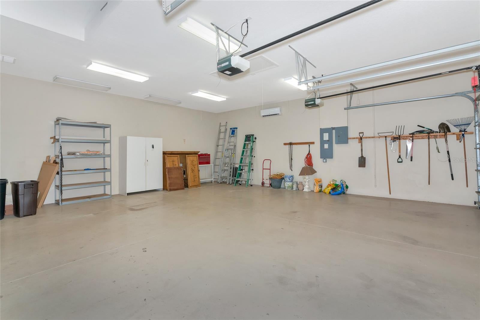 Bradenton, Florida, 34208, United States, 3 Bedrooms Bedrooms, ,5 BathroomsBathrooms,Residential,Active,1986879