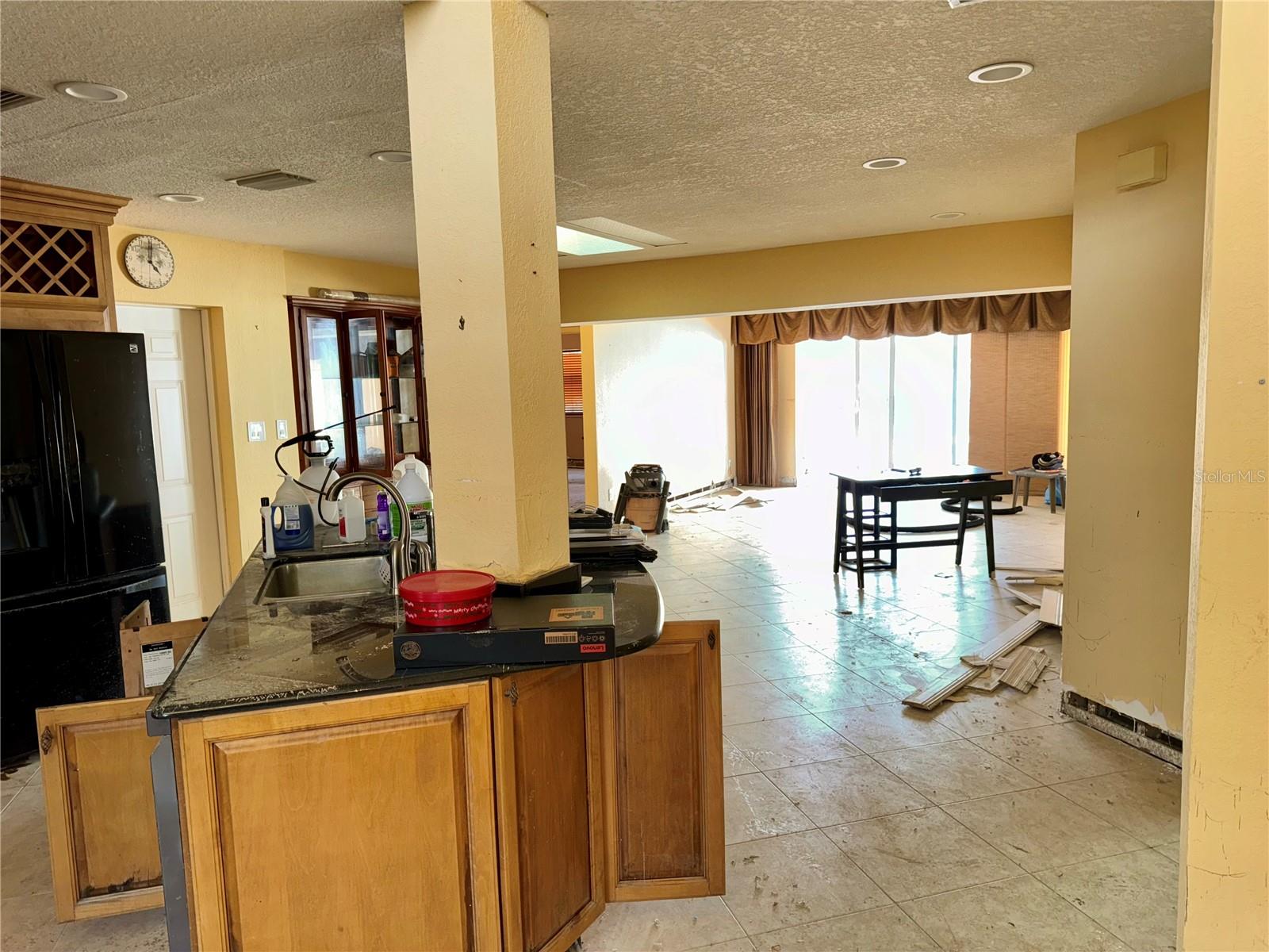 Redington Beach, Florida, 33708, United States, 3 Bedrooms Bedrooms, ,2 BathroomsBathrooms,Residential,Active,1704047