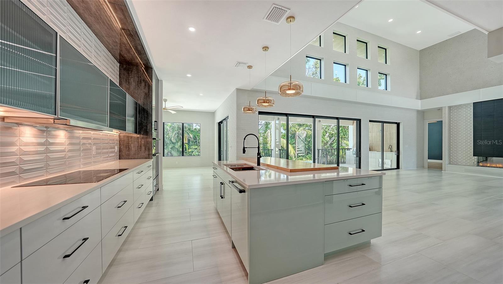 Sarasota, Florida, 34239, United States, ,7 BathroomsBathrooms,Residential,Active,1849492