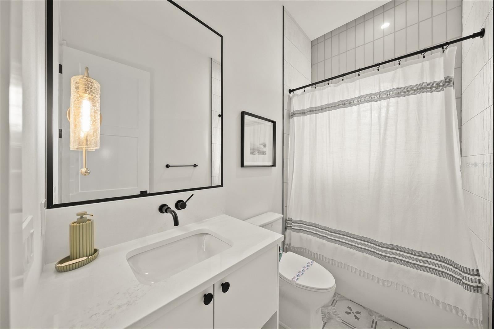 Sarasota, Florida, 34242, United States, 4 Bedrooms Bedrooms, ,5 BathroomsBathrooms,Residential,Active,1922294