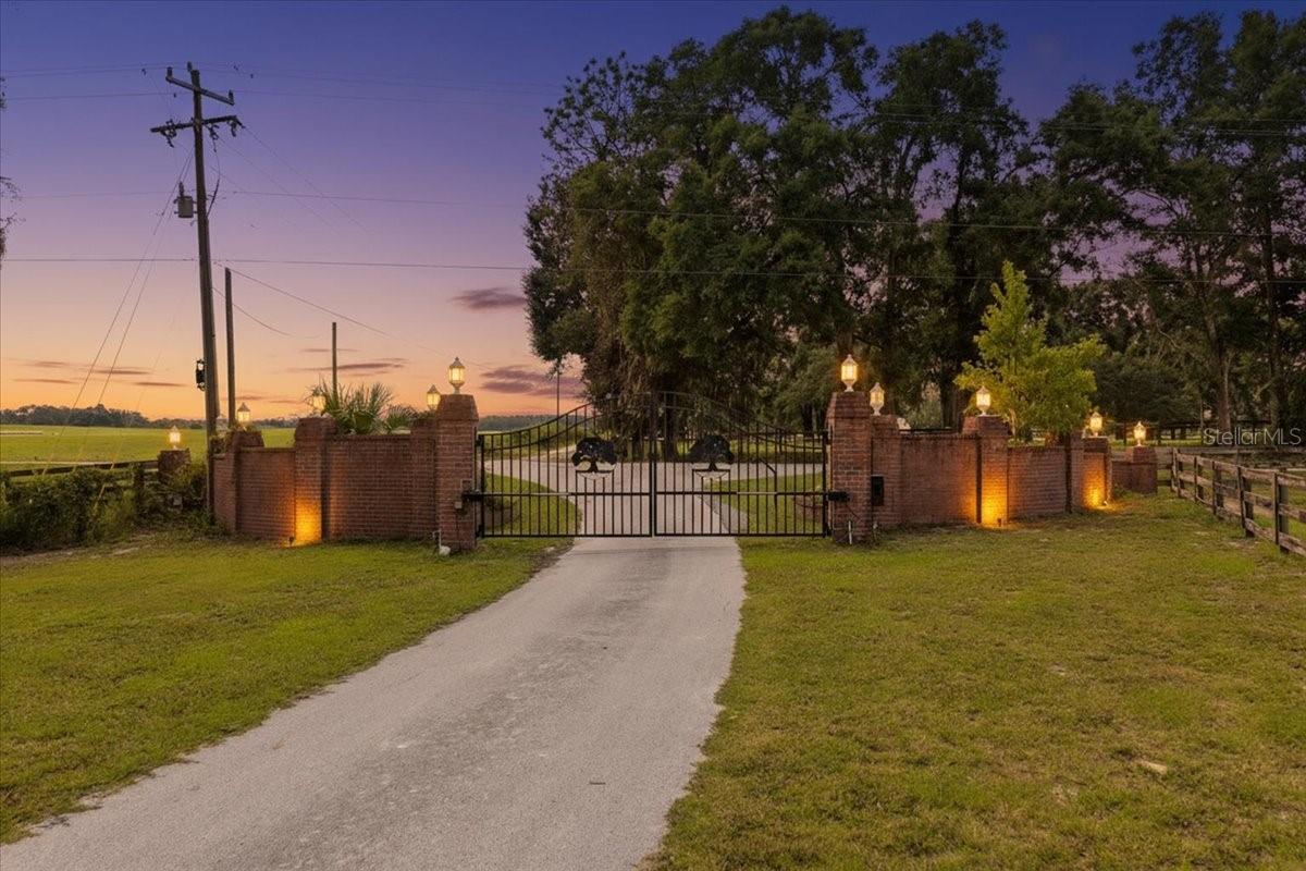 Chiefland, Florida, 32626, United States, 4 Bedrooms Bedrooms, ,5 BathroomsBathrooms,Residential,Active,1954337