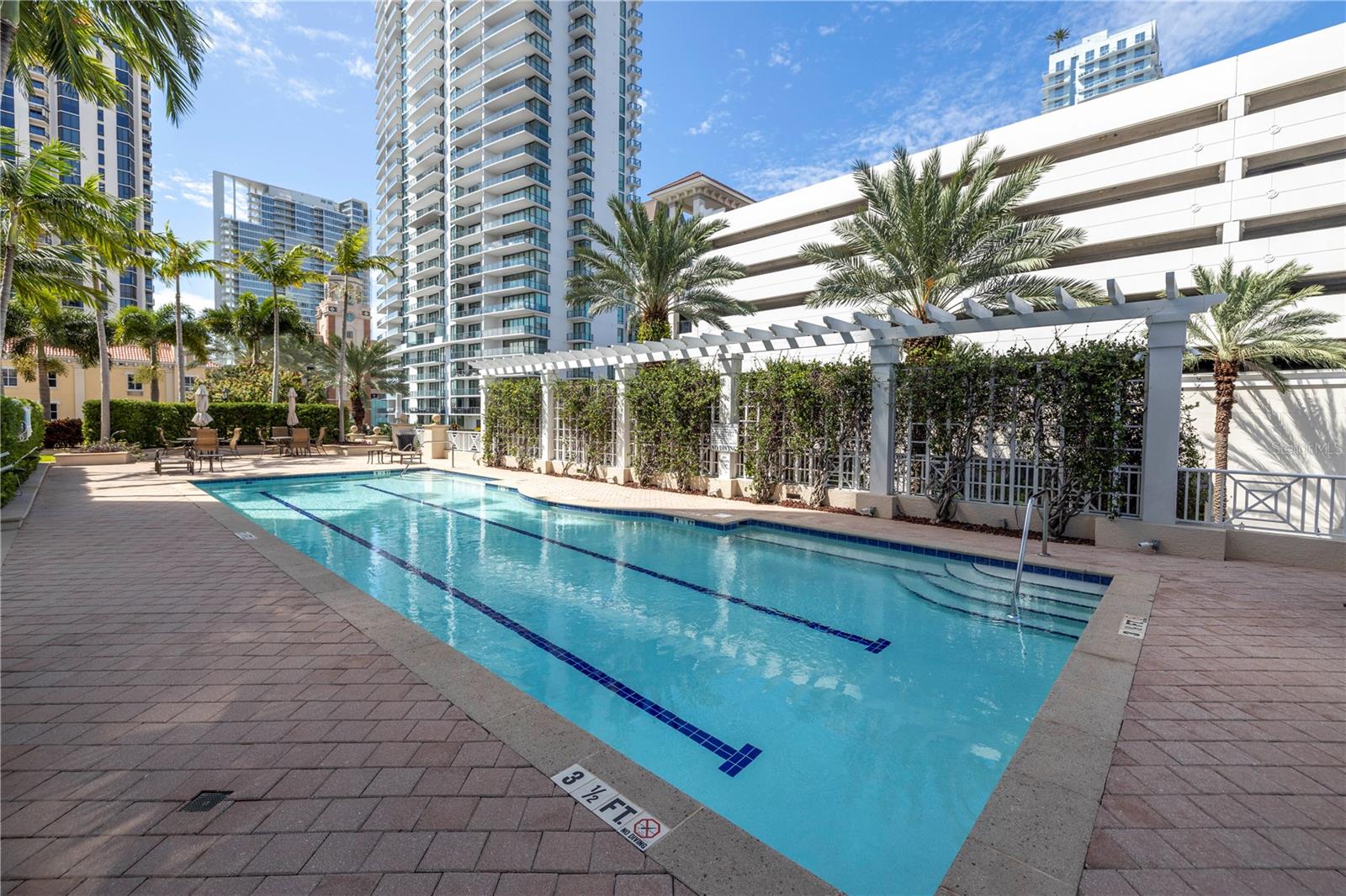 St Petersburg, Florida, 33701, United States, 3 Bedrooms Bedrooms, ,3 BathroomsBathrooms,Residential,Active,2045043