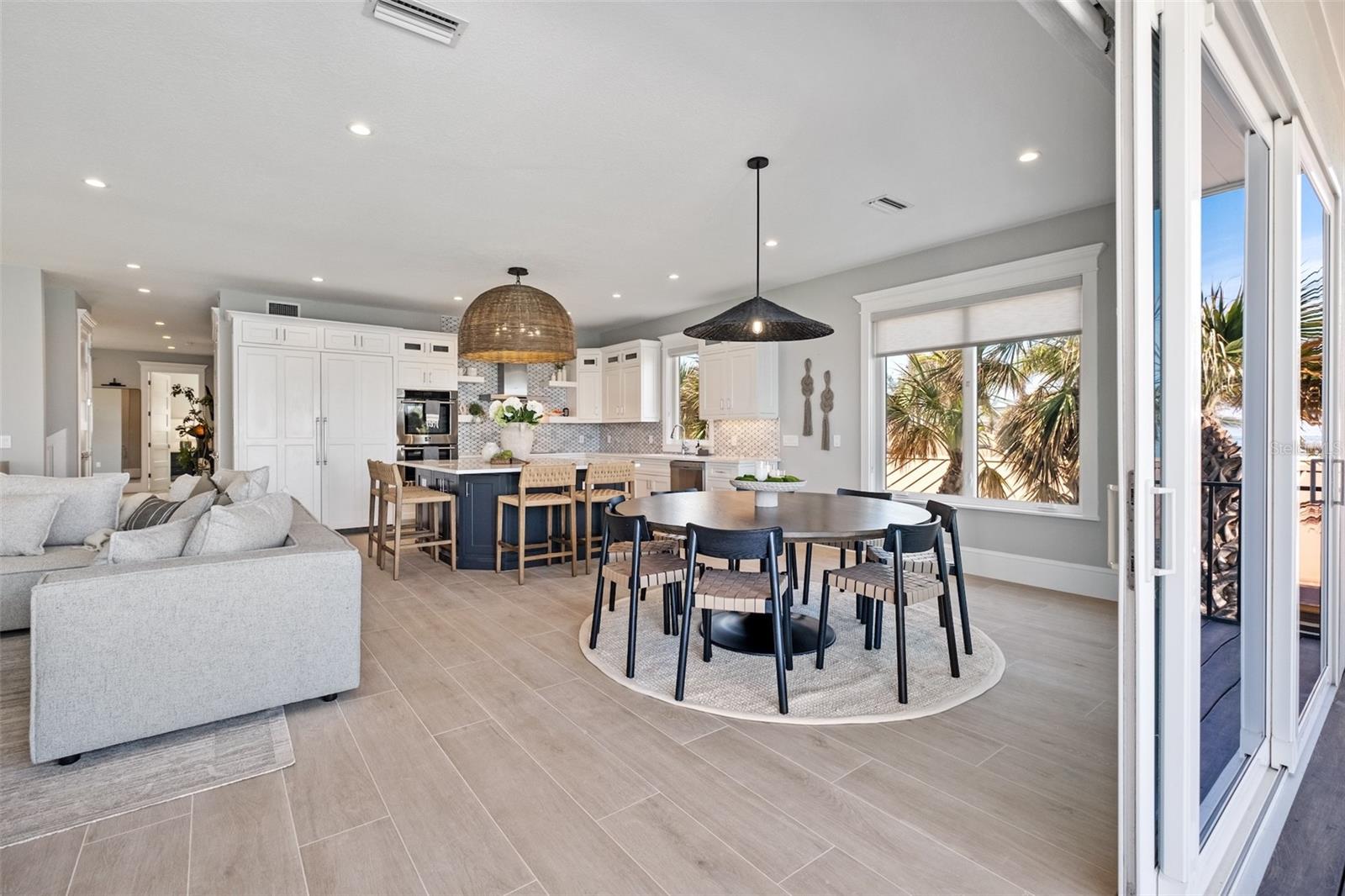 Anna Maria, Florida, 34216, United States, 7 Bedrooms Bedrooms, ,8 BathroomsBathrooms,Residential,Active,1892423