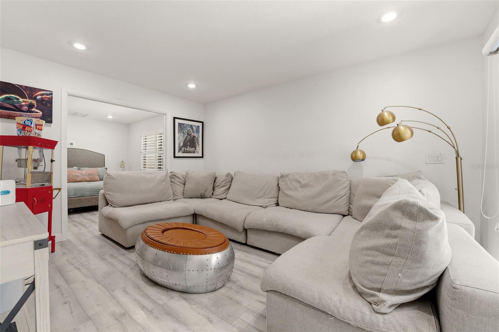 Sarasota, Florida, 34242, United States, 5 Bedrooms Bedrooms, ,4 BathroomsBathrooms,Residential,Active,2045533