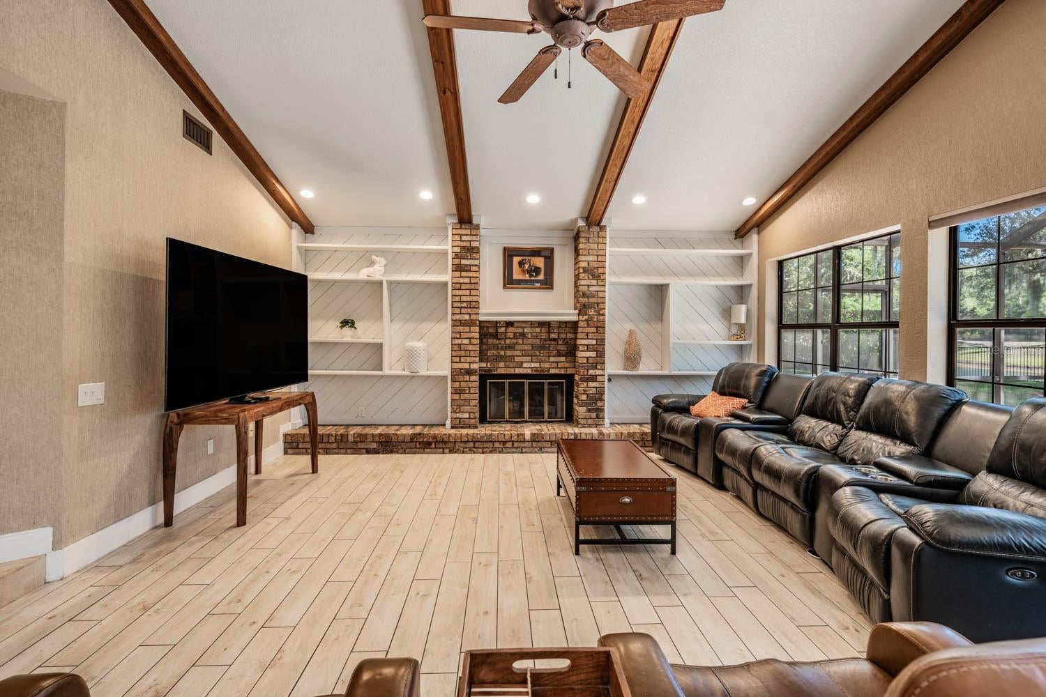 Tarpon Springs, Florida, 34688, United States, 4 Bedrooms Bedrooms, ,4 BathroomsBathrooms,Residential,Active,2044985