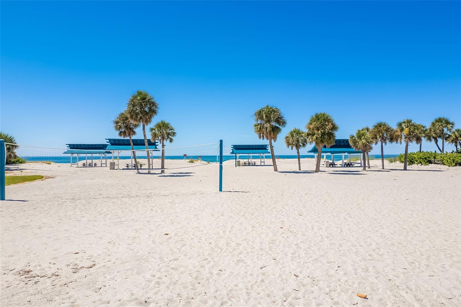 Longboat Key, Florida, 34228, United States, 3 Bedrooms Bedrooms, ,4 BathroomsBathrooms,Residential,Active,1995265