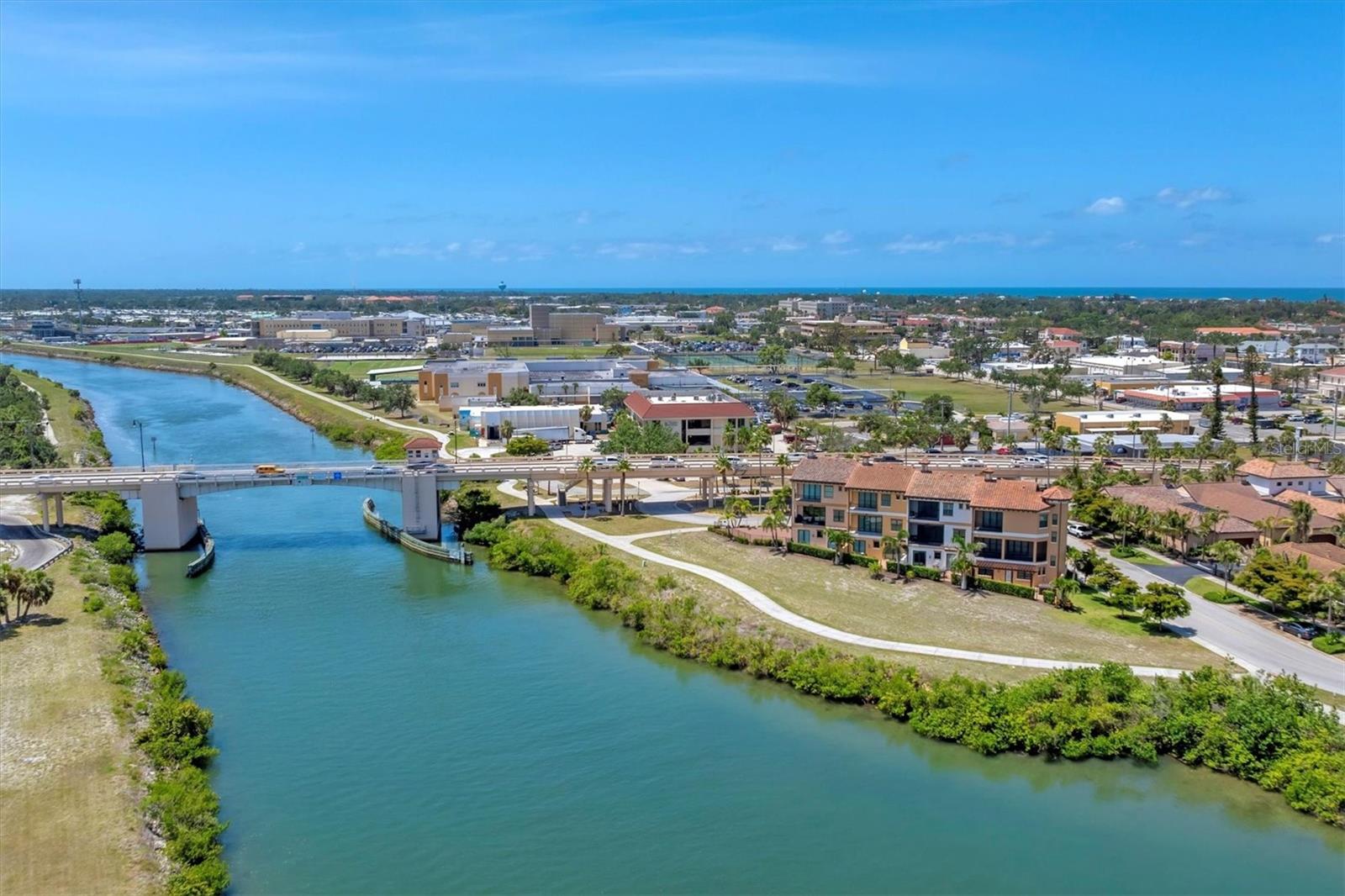 Venice, Florida, 34285, United States, ,4 BathroomsBathrooms,Residential,Active,1824565