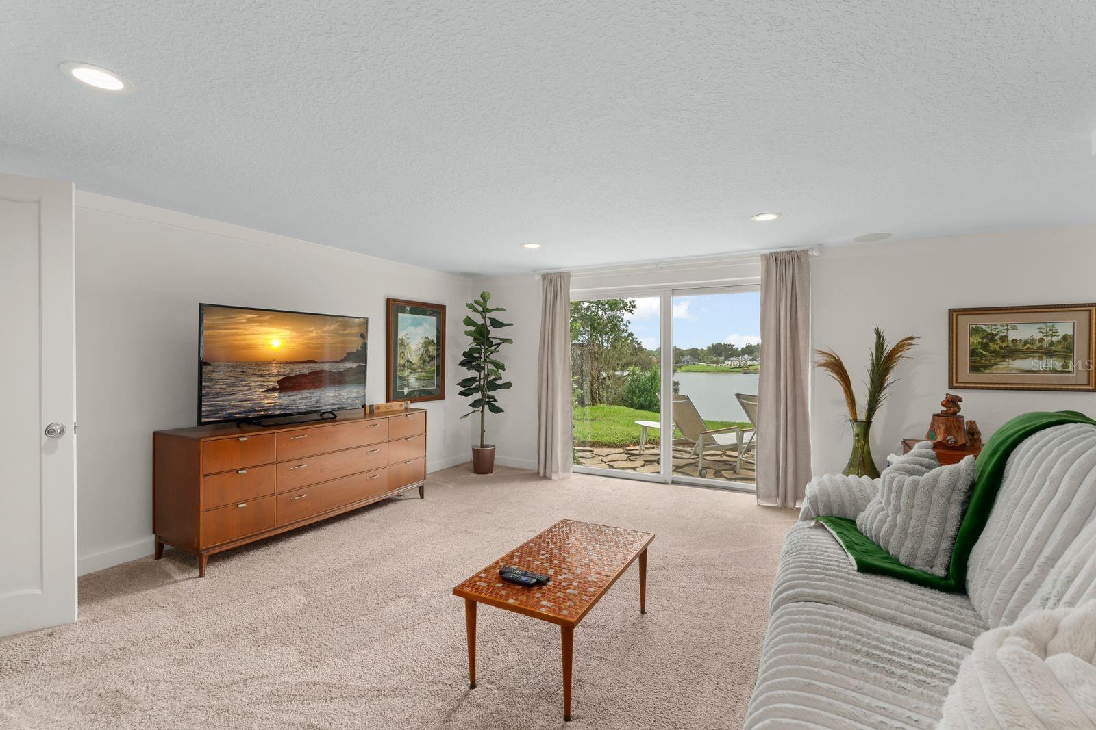 Eustis, Florida, 32726, United States, 4 Bedrooms Bedrooms, ,3 BathroomsBathrooms,Residential,Active,1953638