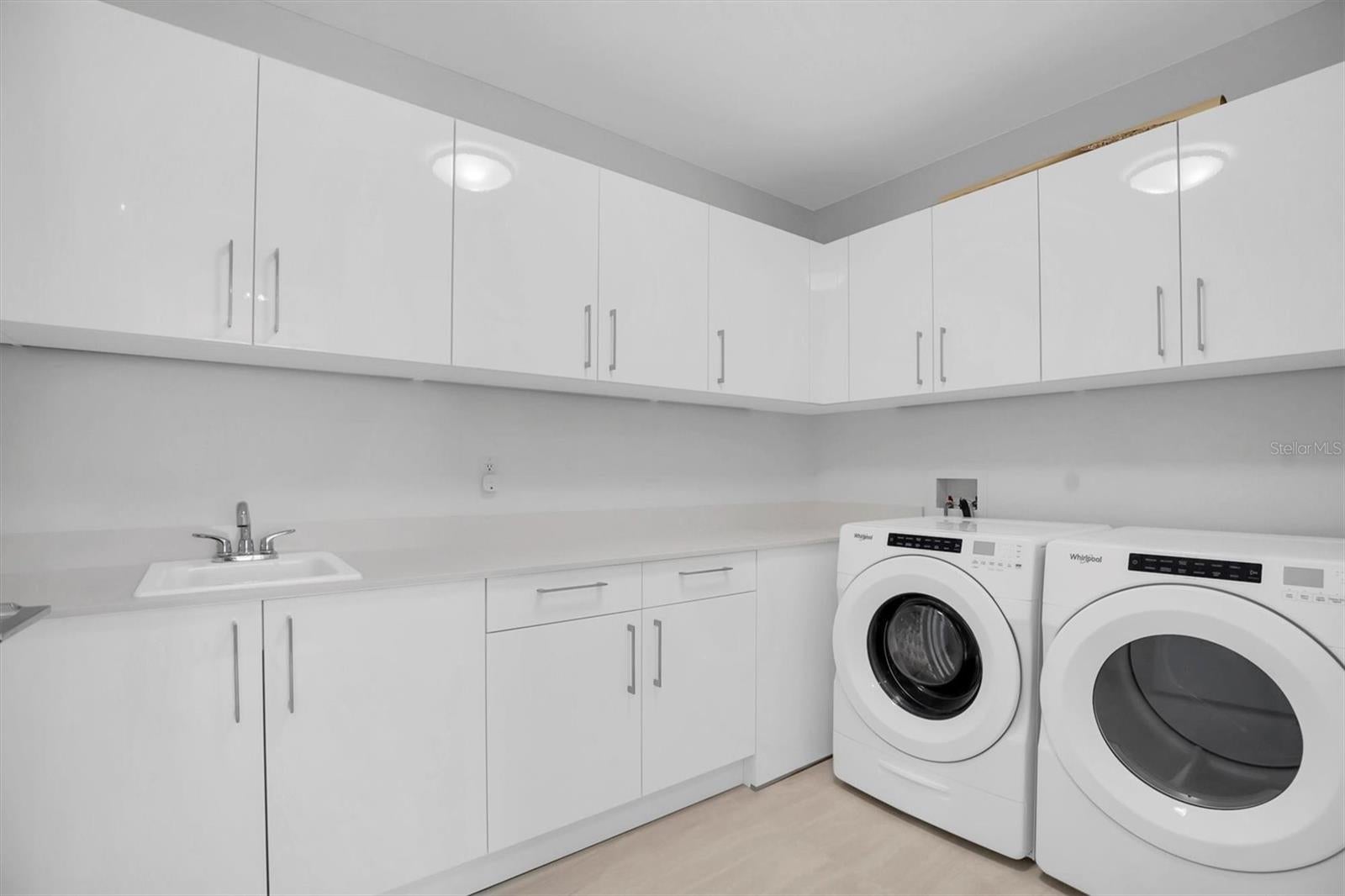 St Petersburg, Florida, 33701, United States, 3 Bedrooms Bedrooms, ,4 BathroomsBathrooms,Residential,Active,1965814