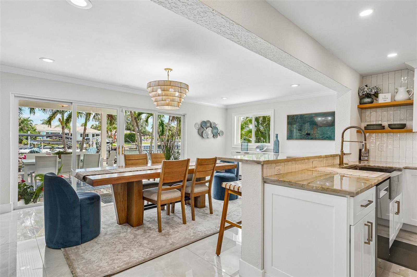 St Petersburg, Florida, 33703, United States, 5 Bedrooms Bedrooms, ,3 BathroomsBathrooms,Residential,Active,2051998