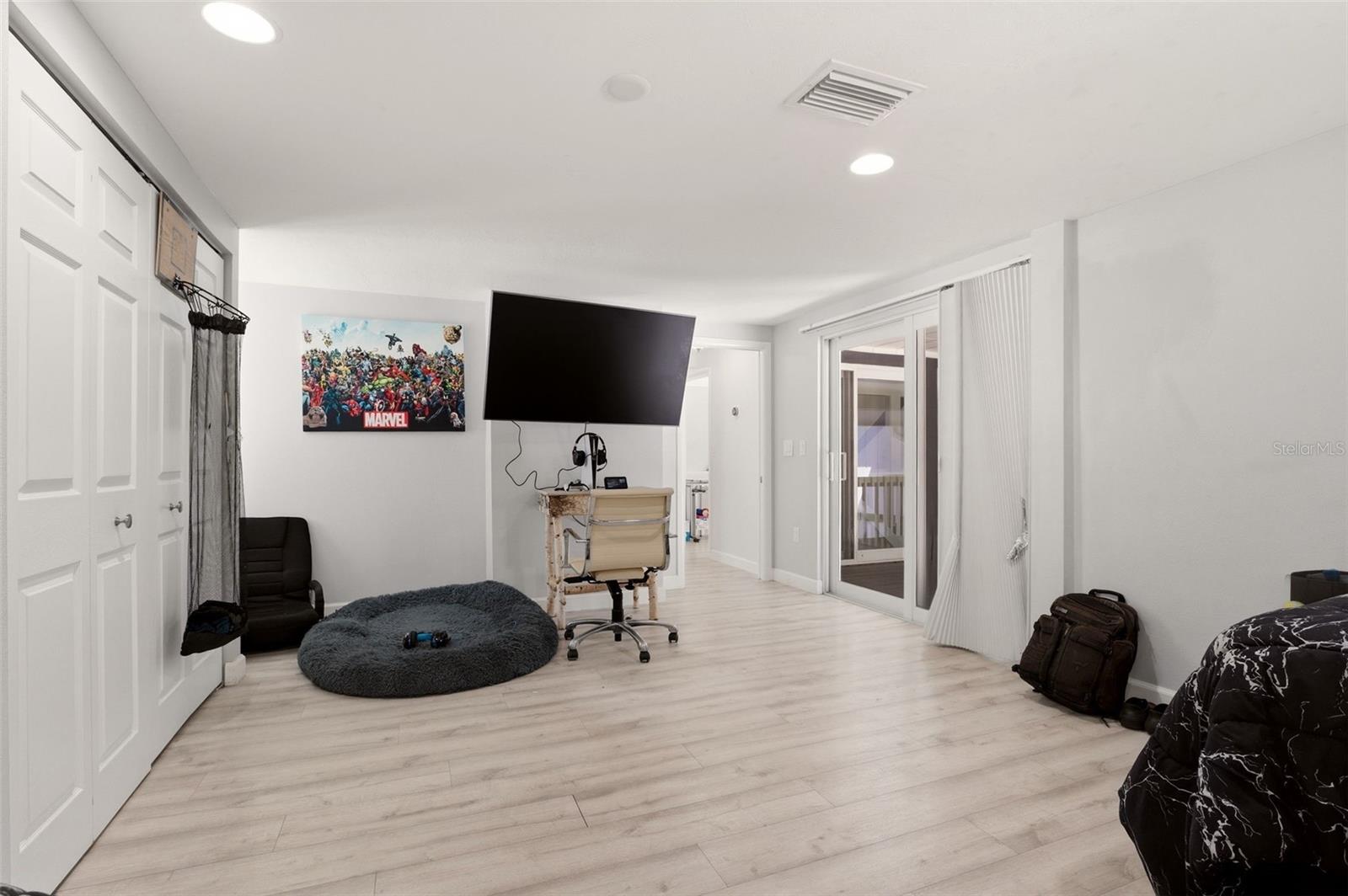Sarasota, Florida, 34242, United States, 5 Bedrooms Bedrooms, ,4 BathroomsBathrooms,Residential,Active,2045533