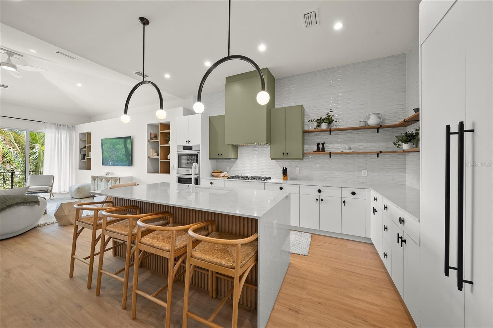 Sarasota, Florida, 34242, United States, 4 Bedrooms Bedrooms, ,5 BathroomsBathrooms,Residential,Active,1922294