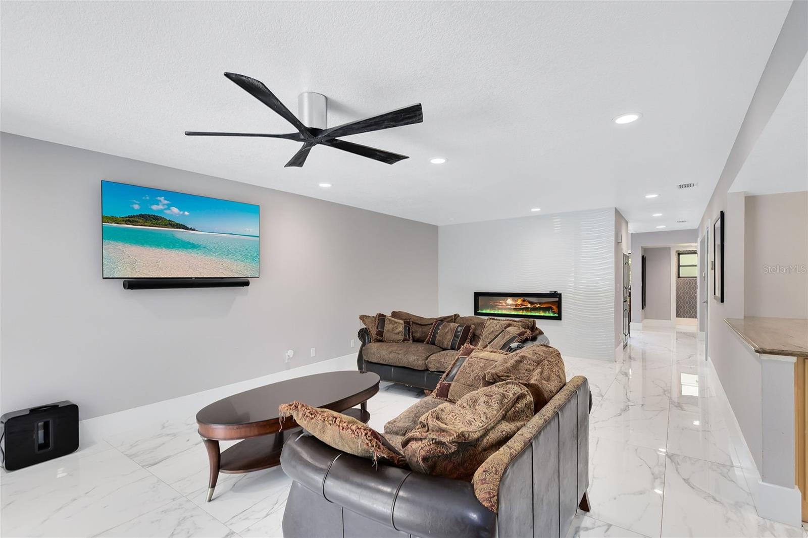 Winter Springs, Florida, 32708, United States, 4 Bedrooms Bedrooms, ,4 BathroomsBathrooms,Residential,Active,1756796