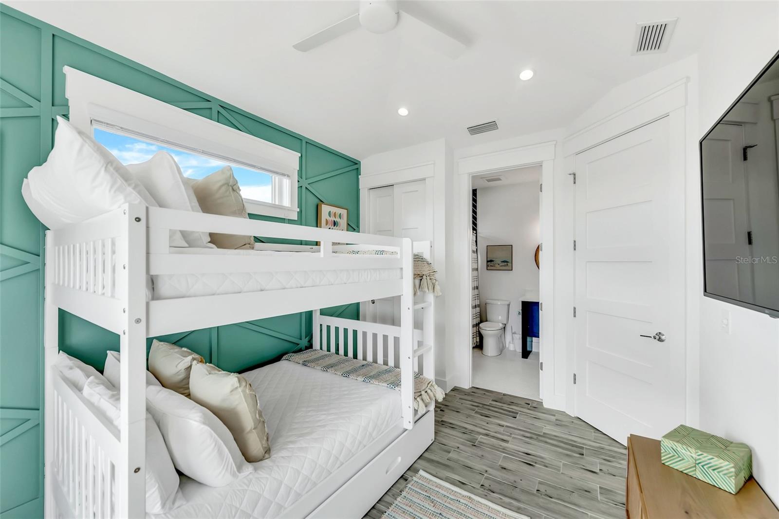 Sarasota, Florida, 34242, United States, 7 Bedrooms Bedrooms, ,7 BathroomsBathrooms,Residential,Active,1831779