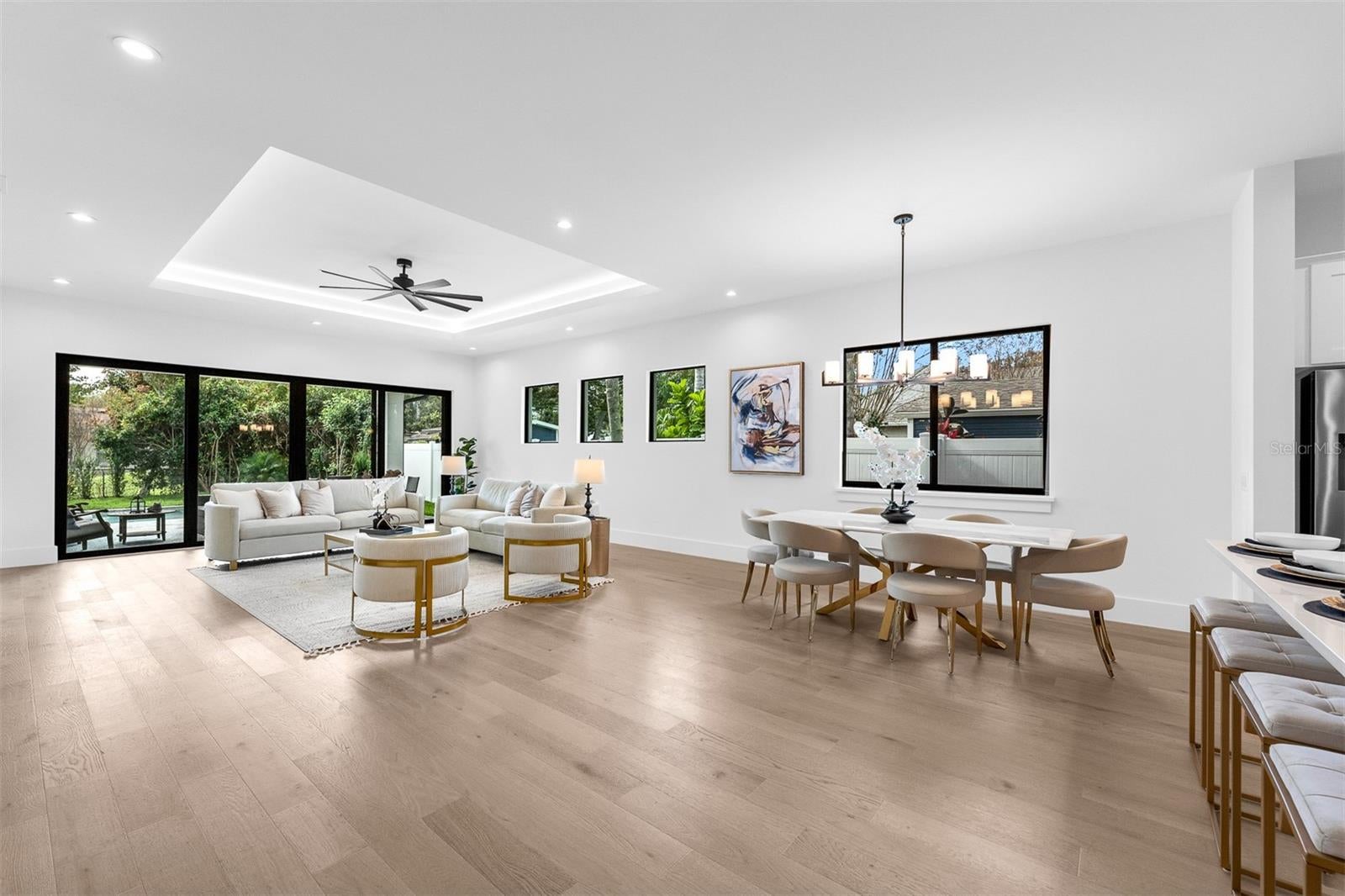 Orlando, Florida, 32804, United States, 4 Bedrooms Bedrooms, ,4 BathroomsBathrooms,Residential,Active,1992252