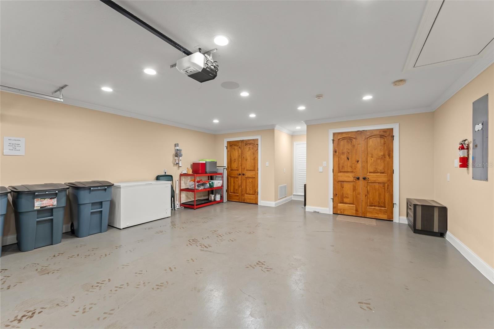 Longwood, Florida, 32779, United States, 10 Bedrooms Bedrooms, ,17 BathroomsBathrooms,Residential,Active,1914816