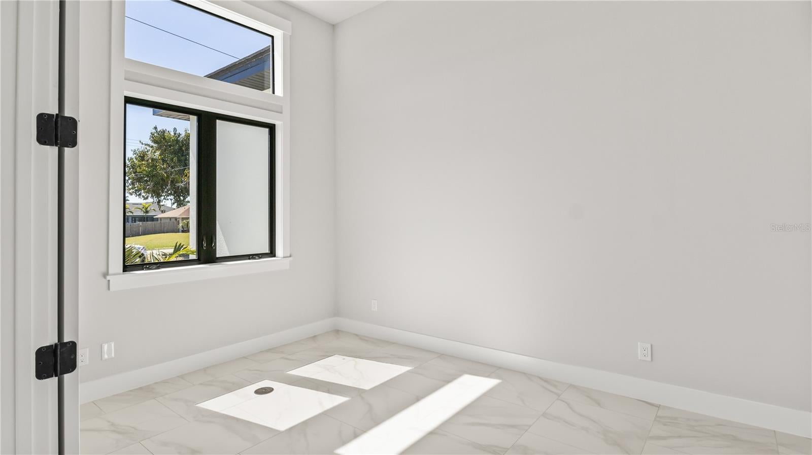 Cape Coral, Florida, 33914, United States, 4 Bedrooms Bedrooms, ,4 BathroomsBathrooms,Residential,Active,1703191