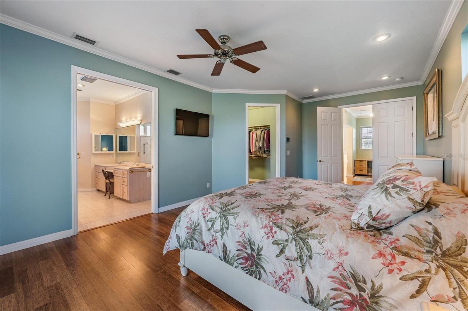 Crystal Beach, Florida, 34681, United States, 4 Bedrooms Bedrooms, ,6 BathroomsBathrooms,Residential,Active,1987215