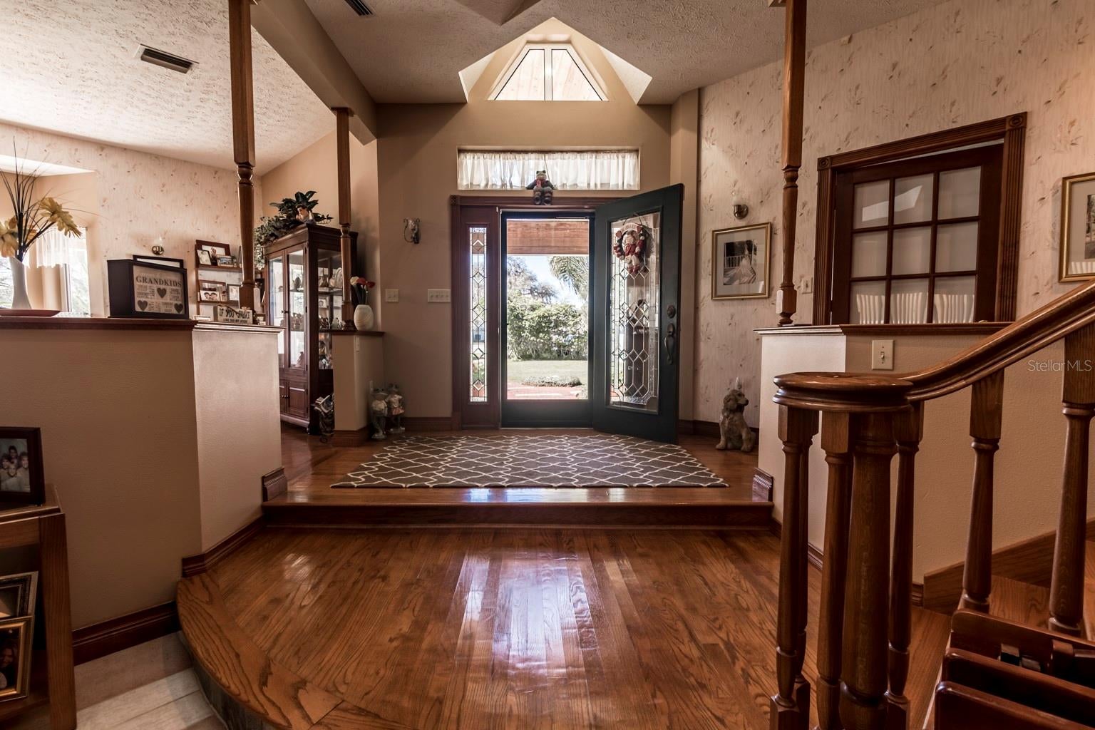 New Port Richey, Florida, 34654, United States, 4 Bedrooms Bedrooms, ,5 BathroomsBathrooms,Residential,Active,1963410