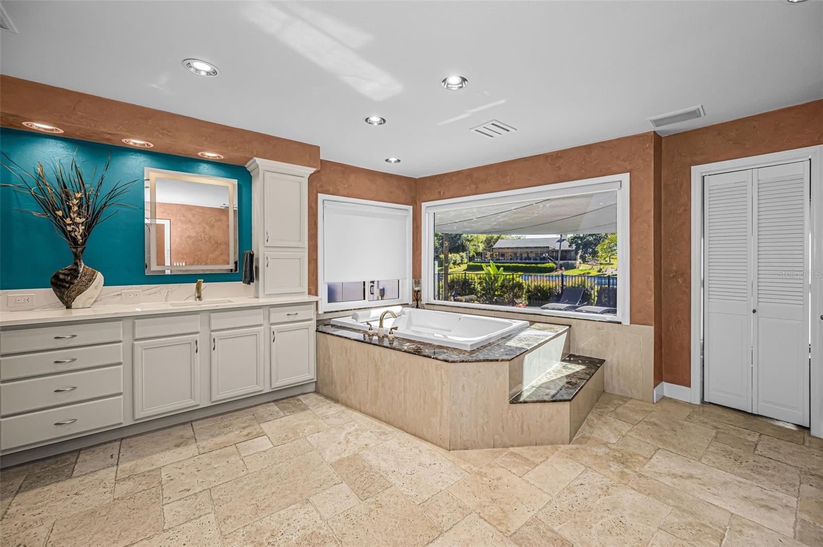 Palm Harbor, Florida, 34683, United States, 4 Bedrooms Bedrooms, ,4 BathroomsBathrooms,Residential,Active,2036020