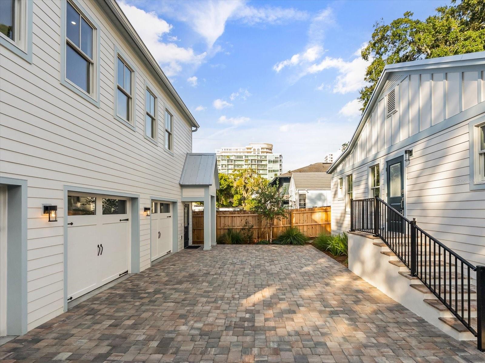 Orlando, Florida, 32801, United States, 4 Bedrooms Bedrooms, ,3 BathroomsBathrooms,Residential,Active,1972164