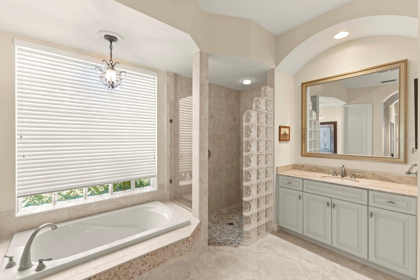 Sarasota, Florida, 34241, United States, 4 Bedrooms Bedrooms, ,3 BathroomsBathrooms,Residential,Active,1903225