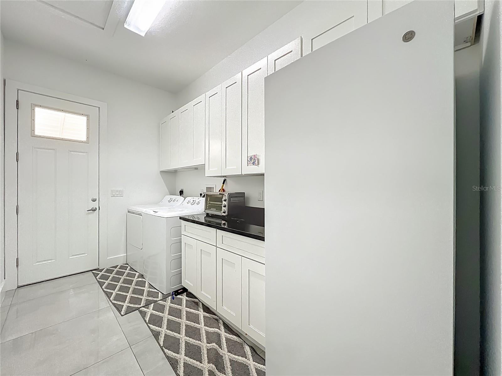 Dunnellon, Florida, 34432, United States, 5 Bedrooms Bedrooms, ,4 BathroomsBathrooms,Residential,Active,2012479