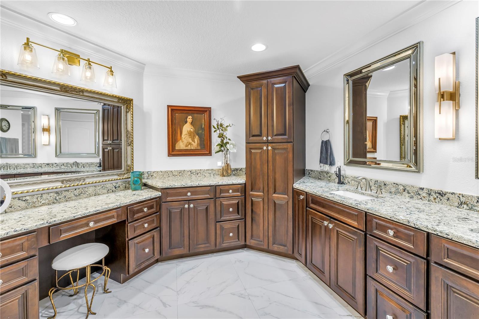 St Petersburg, Florida, 33701, United States, 2 Bedrooms Bedrooms, ,3 BathroomsBathrooms,Residential,Active,1993954