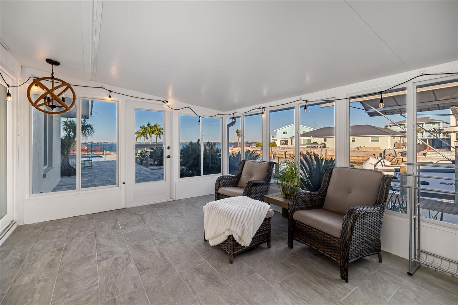 Bradenton, Florida, 34210, United States, 3 Bedrooms Bedrooms, ,3 BathroomsBathrooms,Residential,Active,1993663