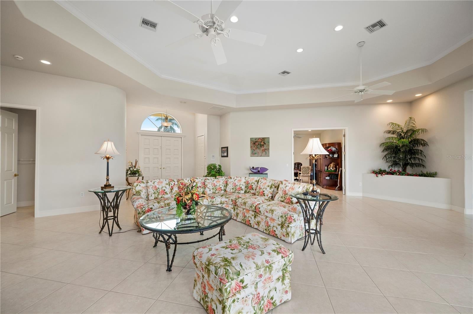 Punta Gorda, Florida, 33950, United States, 5 Bedrooms Bedrooms, ,5 BathroomsBathrooms,Residential,Active,2007175