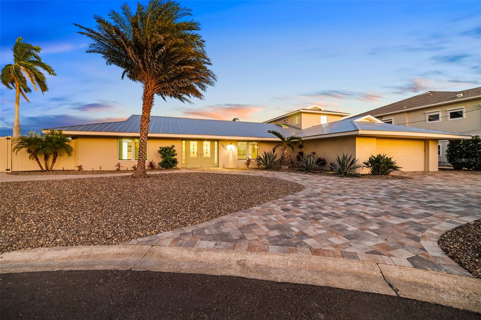 Bradenton, Florida, 34210, United States, 3 Bedrooms Bedrooms, ,3 BathroomsBathrooms,Residential,Active,1993663