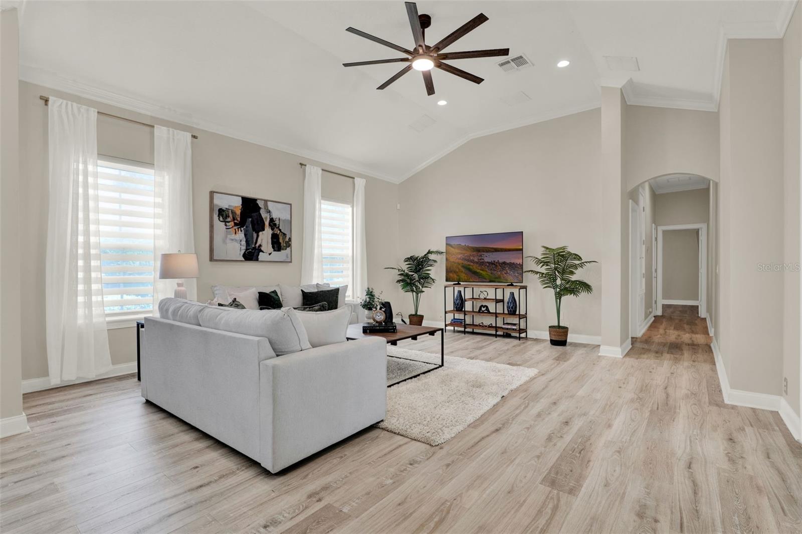 Windermere, Florida, 34786, United States, 4 Bedrooms Bedrooms, ,3 BathroomsBathrooms,Residential,Active,1894756