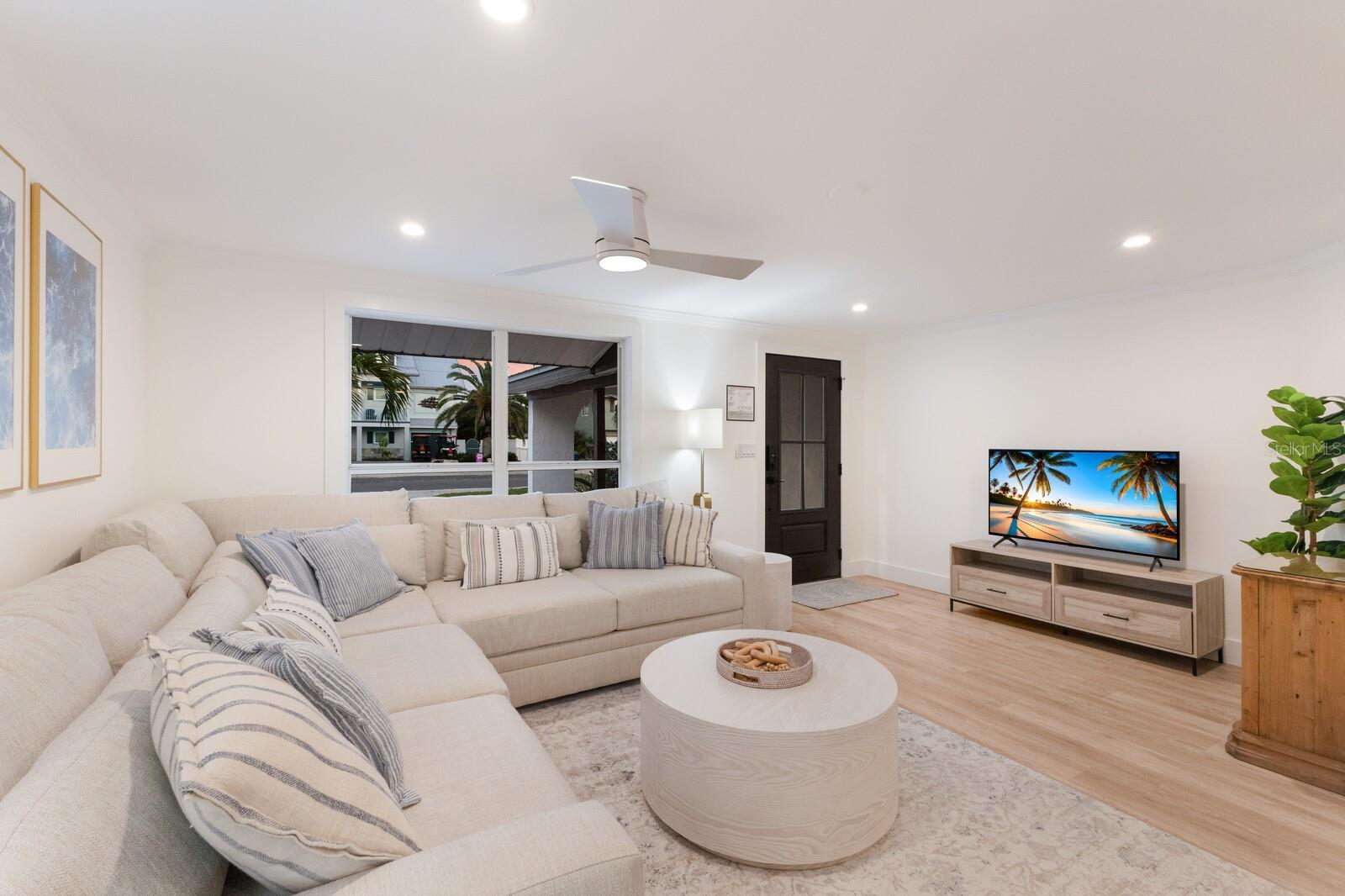 Anna Maria, Florida, 34216, United States, 5 Bedrooms Bedrooms, ,5 BathroomsBathrooms,Residential,Active,1899866