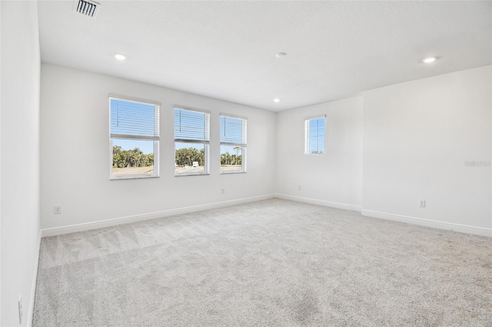 Parrish, Florida, 34219, United States, 4 Bedrooms Bedrooms, ,4 BathroomsBathrooms,Residential,Active,2007045