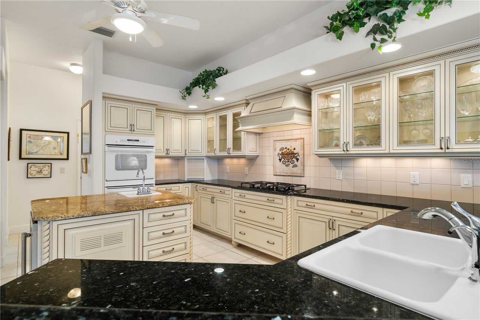 Punta Gorda, Florida, 33950, United States, 5 Bedrooms Bedrooms, ,4 BathroomsBathrooms,Residential,Active,2006902