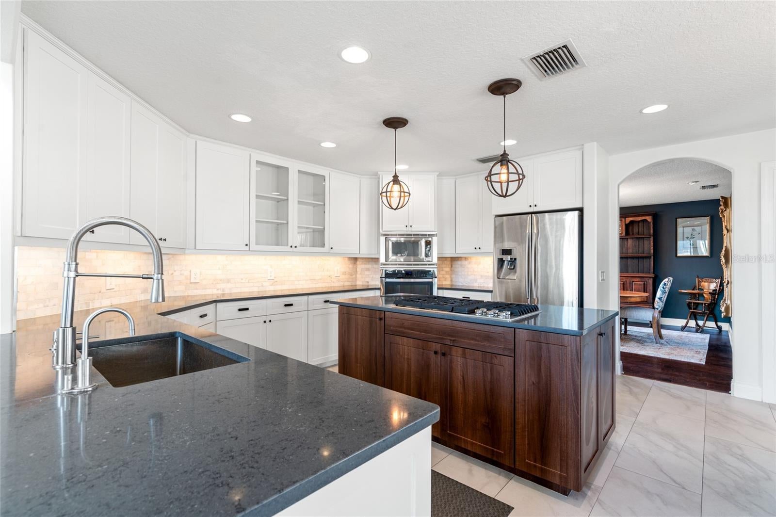 Apollo Beach, Florida, 33572, United States, ,5 BathroomsBathrooms,Residential,Active,1781627