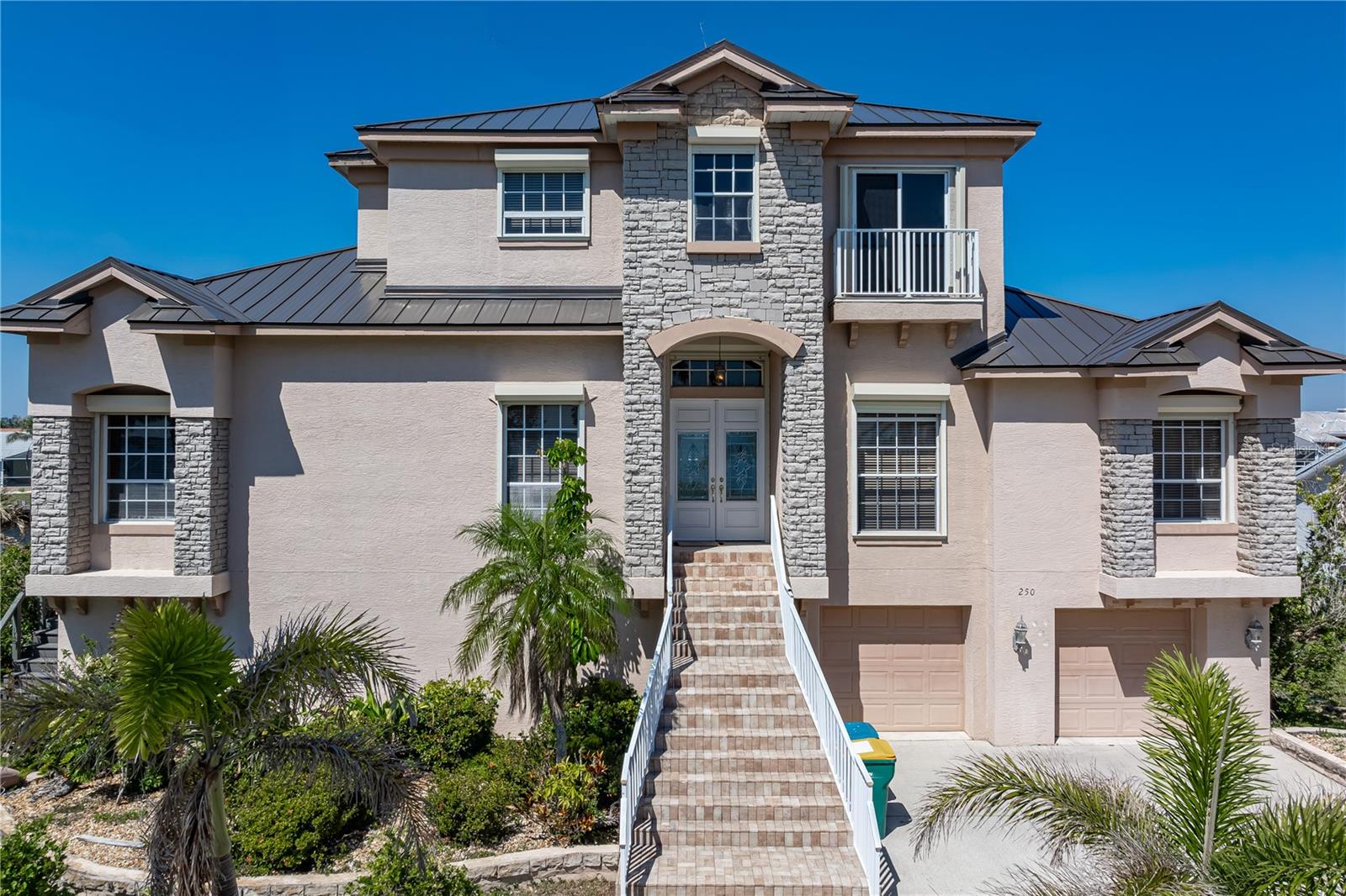 Port Charlotte, Florida, 33952, United States, 5 Bedrooms Bedrooms, ,6 BathroomsBathrooms,Residential,Active,1726729