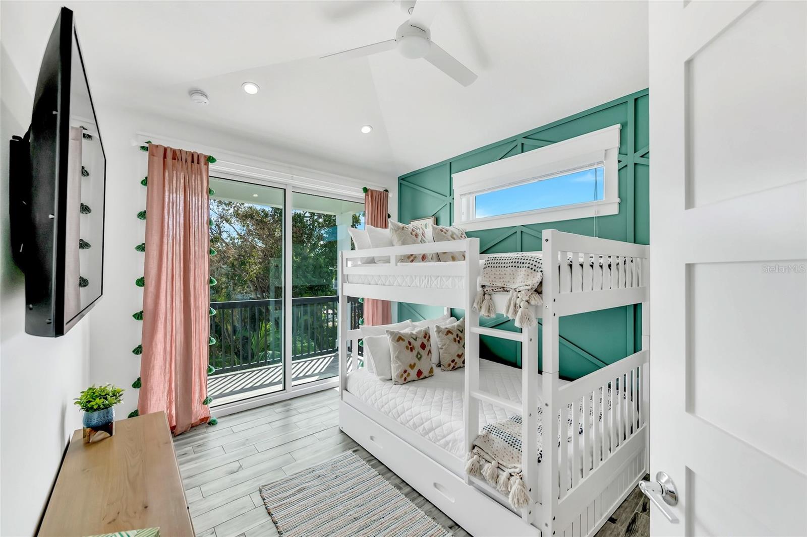 Sarasota, Florida, 34242, United States, 7 Bedrooms Bedrooms, ,7 BathroomsBathrooms,Residential,Active,1831779